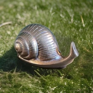 Estatuilla pisapapeles vintage de latón macizo con escultura de caracol - Imagen 1 de 10