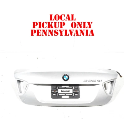 BMW 325I 330I E90 2006-2011 tapa maletero OEM Foto 1 de 4