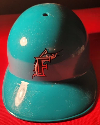 VINTAGE LAICH 1990'S FLORIDA MARLINS SOUVENIR FULL SIZE PLASTIC BASEBALL HELMET Cover