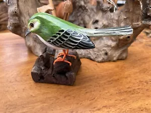 Cute Carved Wooden Garden Bird Ornament on Base Driftwood Sculpture 15 cm Home - Picture 1 of 10