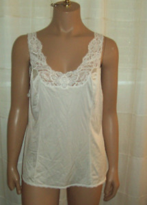 Size 40 Shadow line off white w/ lace sleeveless cami top