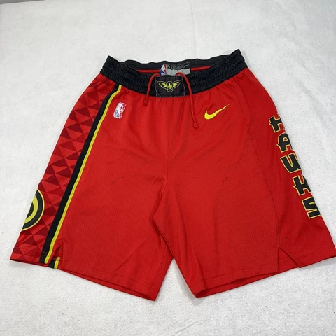 Nike NBA  Atlanta Hawks Men's 34 (Medium) Issued Red Warm Up Training Shorts Cover