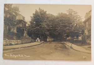 1909 RPPC PINE ST HILL CHILDREN ON CURB HYDE PARK MA REAL PHOTO POSTCARD - Picture 1 of 2