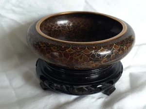 Vintage chinesische Cloisonne braun gold Emaille Schale mit geschnitztem Lack Holz Ständer - Bild 1 von 11