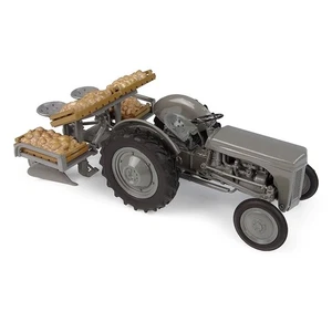 UNIVERSAL HOBBIES,FERGUSON TE20 with FERGUSON 2-row potato planter – Limited ... - Picture 1 of 6