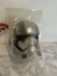 Disney Star Wars Captain Phasma Maske 2 Stück leicht Kunststoff fabrikversiegelt - Bild 1 von 6
