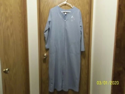 QVC Stan Herman Robe Ladies Long Sleeve Full Zip Size M - Image 1 of 4