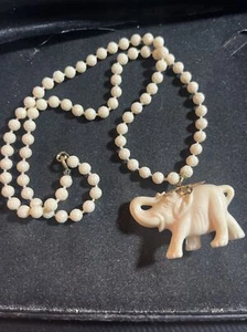 Plastic Ivory Look Elephant Necklace 5-11 - Picture 1 of 4