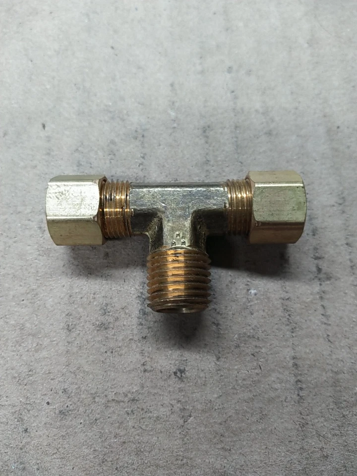372-05-05-04 Brass 5/16" Compression Pipe Branch Tee Fitting x 1/4 Male NPT - Image 1 of 1