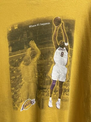 Vintage Kobe Bryant 81 Points Lakers. Size XL. Where Amazing Happens NBA. - Image 1 of 4
