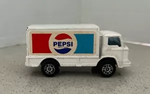CORGI JUNIORS LEYLAND TERRIER PEPSI TRUCK - Made In Great Britain - Picture 1 of 7