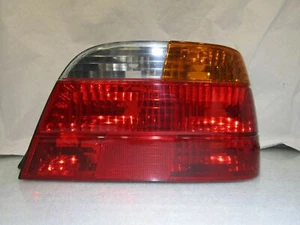 BMW serie 7 E38 facelift luce freno posteriore destra lente gruppo 8379114 vedi p - Foto 1 di 10