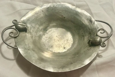 Vintage 1930s Serge Nekrassoff Hammered Pewter Shallow Bowl Dish, Tulip Handles - Image 1 of 4