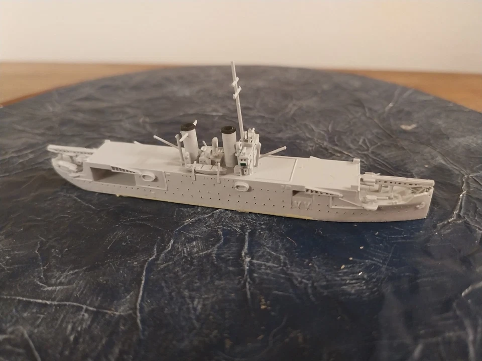 Argonaut 1/1250 ship model RN G. Miraglia aircraft carrier '20 regia marina n/b  - Immagine 1 di 4