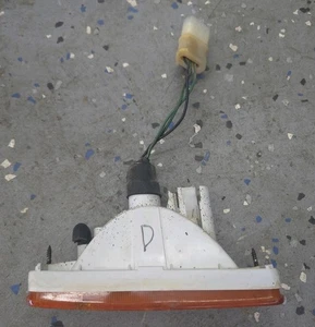 Luz de señalización del lado del conductor del parachoques delantero Nissan 300ZX 84-86 - Imagen 1 de 12