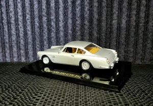 Ferrari 250 GTE 2+2 1:43 Scale Exclusive Diecast Accurate to the Original - Picture 1 of 10