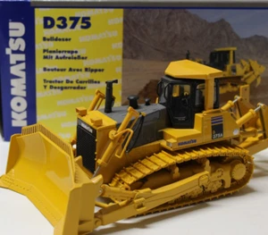 Komatsu D 375A Steel Tracked Bulldozer 'First Gear' 1:50  - Nice Example - Picture 1 of 17