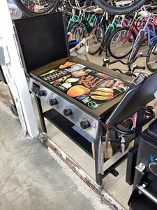 Pit Boss 4 Burner Delux Gas Griddle PB757GD with Cover - Picture 1 of 4