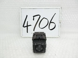 TOYOTA Crown Majesta 2014 DAA-GWS214 Door Mirror Switch [Used] [PA112391868] - Picture 1 of 6