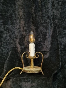 Lovely Petite Vintage 1 Light Embroidery and Brass Table Lamp Light - Picture 1 of 8