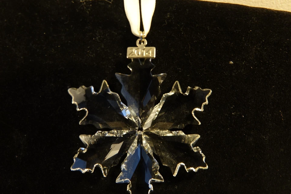 Swarovski Christmas Star 2014 (5059026) - image 1 of 3