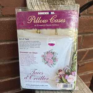 New 2001 Dimensions Roses & Ivy 2 Pillow Cases Cross Stitch Kit 72759 Pink Lilac - Picture 1 of 11