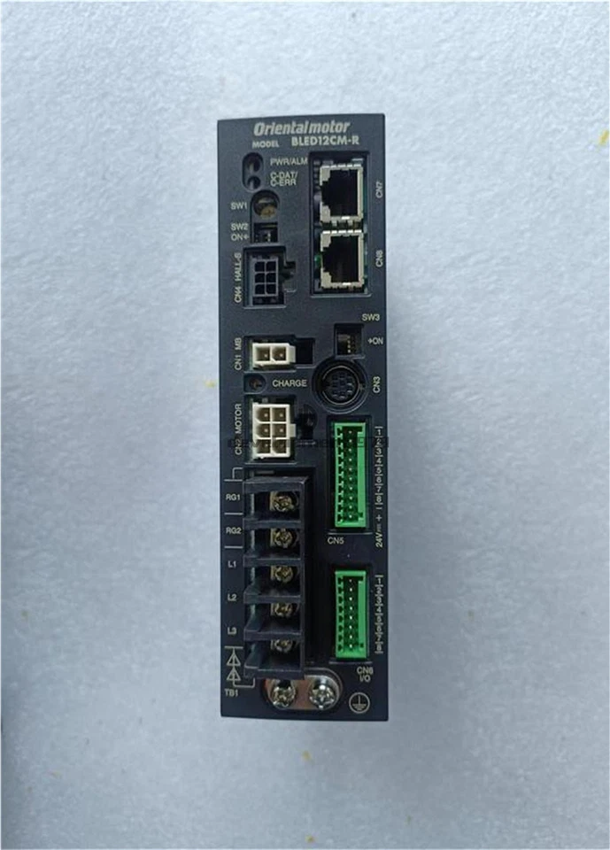 NEW VEXTA BLED12CM-R Servo Drives - Image 1 of 1