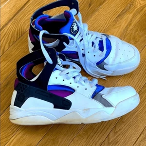 Nike Air Flight Huarache PRM QS 686203-100 siz 8.5 - Picture 1 of 10