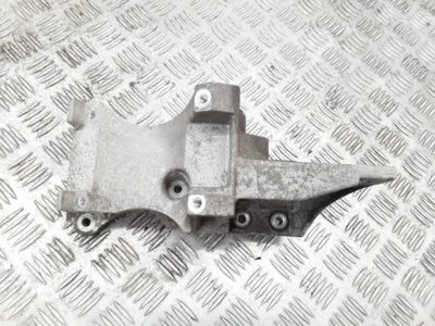 Chevrolet Aveo 2010 1.2 B12D1 Air Conditioning AC Pump Bracket Petrol 62kW - Image 1 of 4