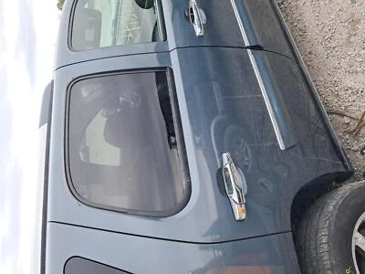 Conjunto de puerta trasera derecha usado lateral trasero se adapta: puerta GMC Yukon 2007 se extiende en w Foto 1 de 4