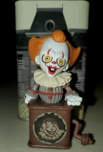 Funko Mystery Minis IT Pennywise in Box Hot Topic Exclusive  - Picture 1 of 1