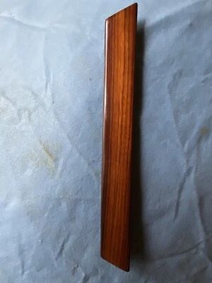  Tapicería panel madera puerta Mercedes Benz. 1993 300D. Frente lateral derecho (paso. Lado)  Foto 1 de 4