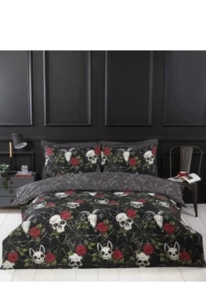 Rapport Skulls And Roses Double Duvet Set Reversible.