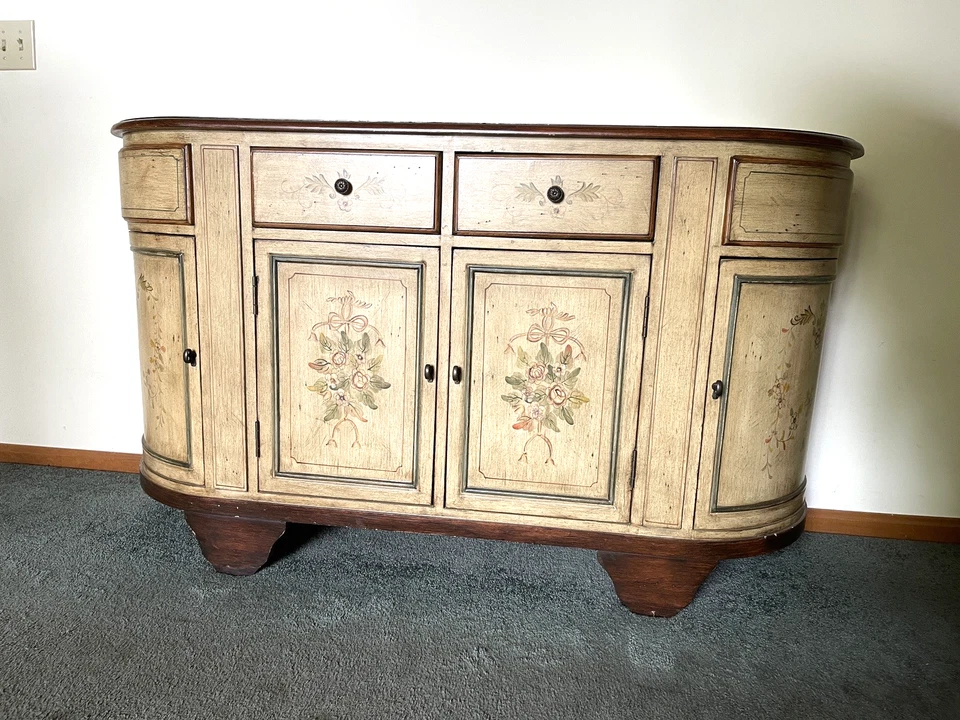 Stein World Credenza with 4 doors and 2 drawers & Floral Image on Credenza 54" w — 第 1/4 张图片