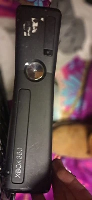 Microsoft Xbox 360 - Image 1 of 3