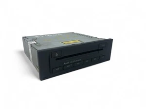 KA4904 AUDI CD Changer 8E0035111A - Picture 1 of 8
