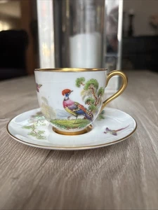 Antike Royal Worcester Miniatur Tasse und Untertasse mit Designersignatur - Bild 1 von 12