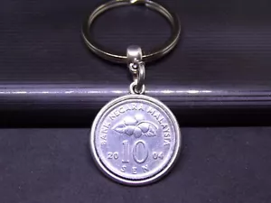 20th Birthday Gift 2004 Asian Coin Keyring 10 Sen Malaysia - 23mm Diameter - Picture 1 of 4