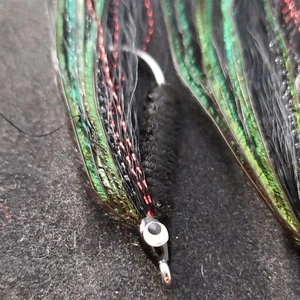 SALTWATER FLY FISHING FLIES BEND BACK BLACK # 1/0 CUSTOM TIED FRONTIER - Picture 1 of 3