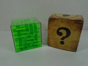 AMAZED--GREEN MONEY MAZE (LOOK) - Picture 1 of 6