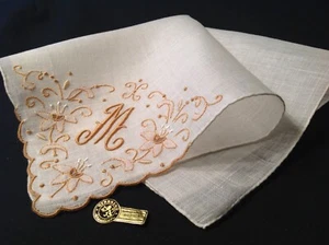 #3169🌟PREMIUM Vintage 40s Madeira Monogram "M" Wedding Hanky ANTIQUE CHAMPAGNE - Picture 1 of 9