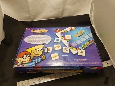 Scavenger Hunt for Kids Board Game 2005 Indoor Searching Game Ages 6 + 100% - Image 1 of 4