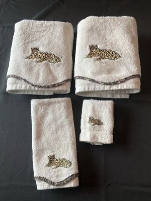 4 Pc Fluffy Beige Bath Towel Set Embroidered Leopard Cat by 1888 Mills USA VTG - Image 1 of 4