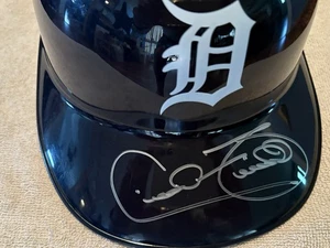CECIL FIELDER Signed Detroit Tigers Replica Batting Helmet - Schwartz COA - Picture 1 of 2
