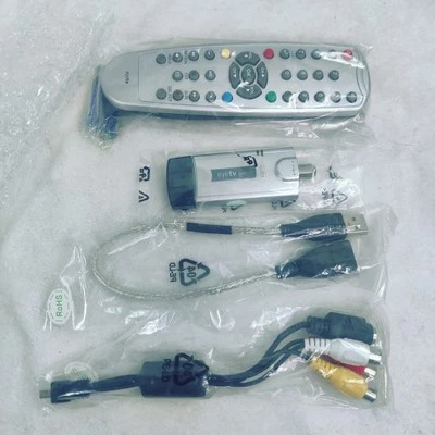 Elgato EyeTV Hybrid TV Stick for Mac or PC HDTV & Analog TV - Image 1 of 4