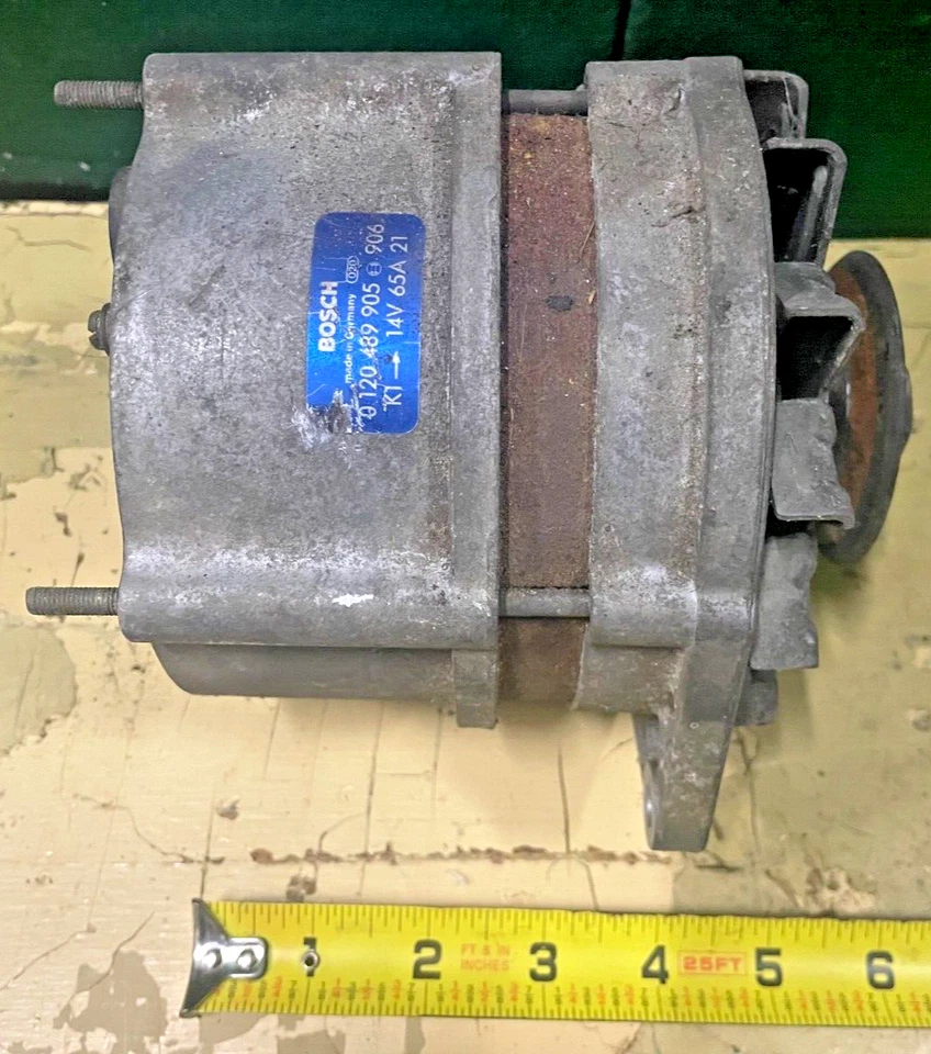 Bosch 0 120 489 905 906 65 Amp Alternator for Alfa Romeo GTV-6 - Image 1 of 4