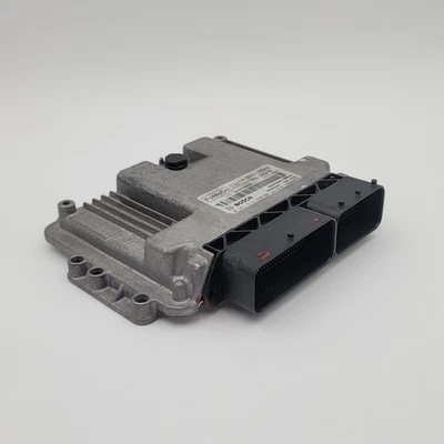 Компьютерный модуль управления двигателем 2.0 2013–2018 Ford Focus RMBV61-12A650-BC - Изображение 1 из 4