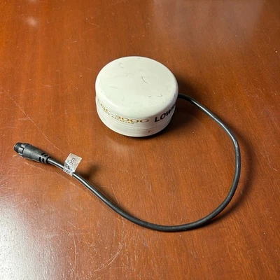 Receptor de antena GPS externo Lowrance LGC-3000 para HDS LMS LCX con montaje Foto 1 de 4