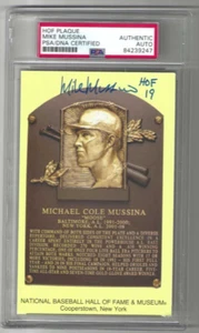 Mike Mussina Orioles Yankees Baseball HOFer Autographed Plaque Postcard PSA SLAB - Picture 1 of 1
