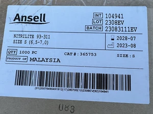 Ansell Nitrilite 93-311 Clean Nitrile Gloves 100 Count Powder Free 5.1 mil Lot - Picture 1 of 7